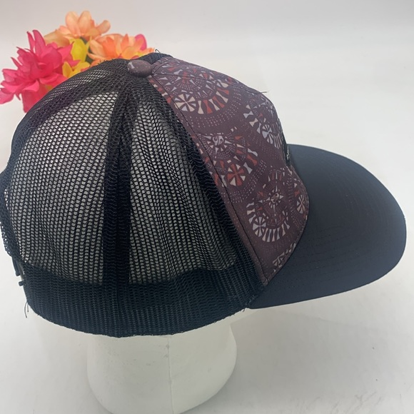 Quicksilver Mosaic Trucker Hat Adjustable HT5384F - Picture 6 of 9